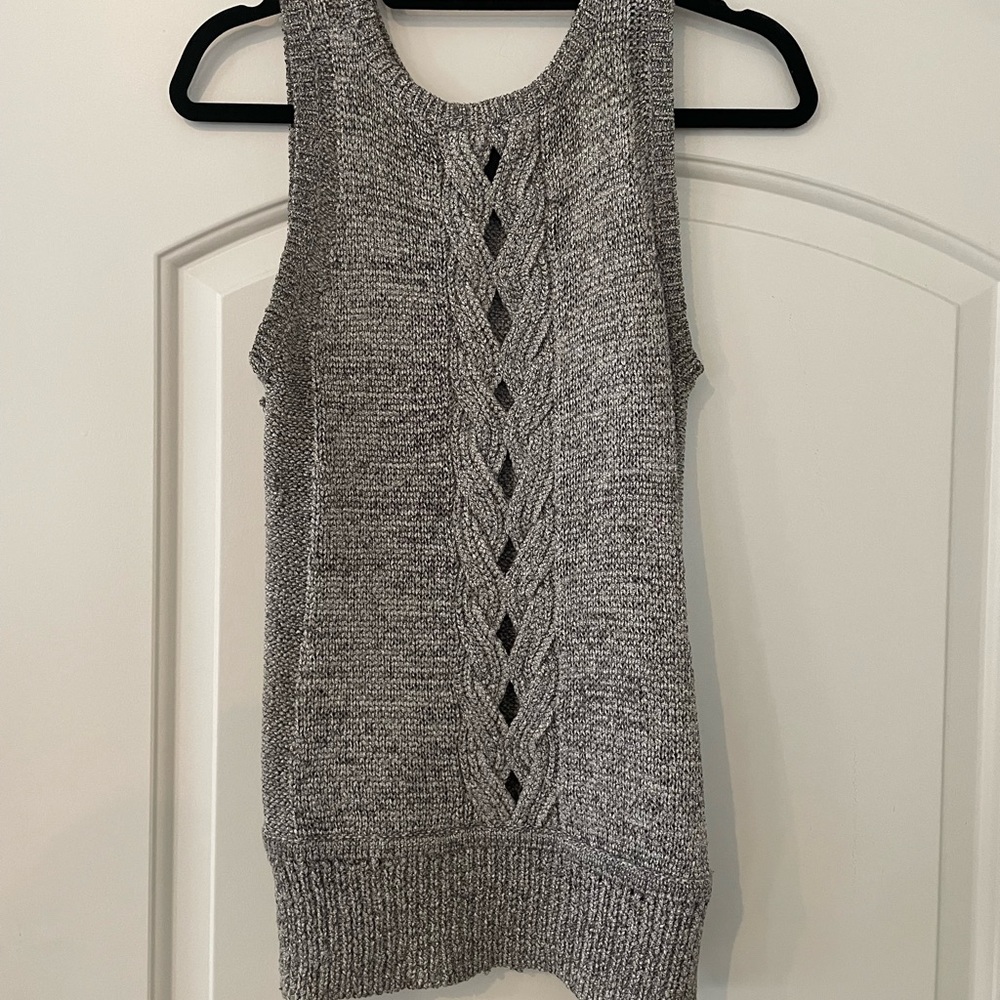 SCOOP summer knit tank. Size small